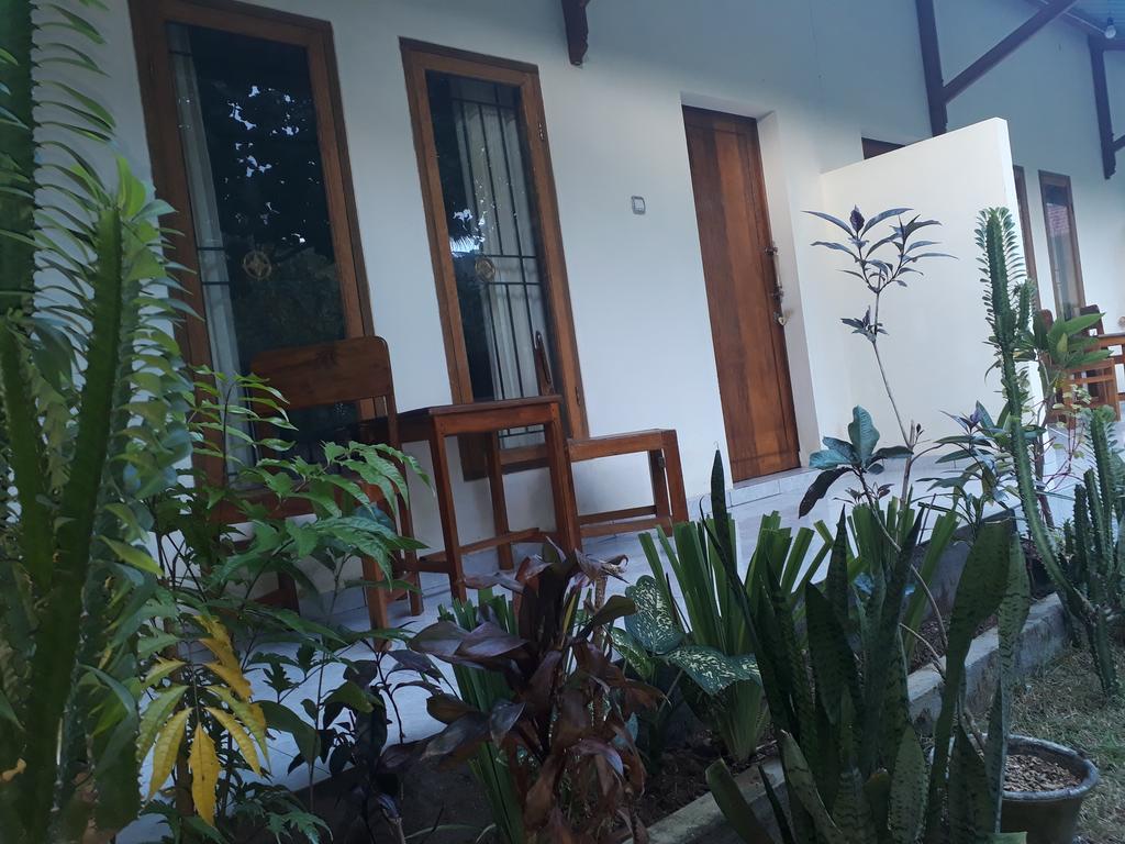 Herry Homestay Kuta  Exterior photo